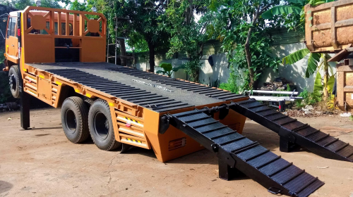 Harga  Karoseri truk self loader  di Grobogan 