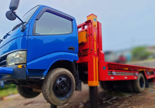 Harga  Karoseri truk self loader  di  Manado 
