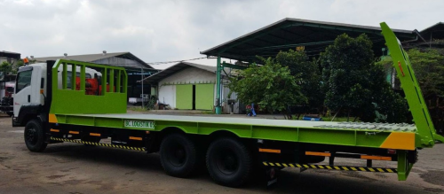Jasa Penyedia  Karoseri truk self loader  di Lamongan 