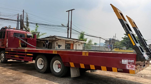 Harga  Karoseri truk self loader  di Banjar 