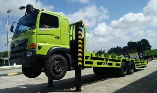 Harga  Karoseri truk self loader  di Tegal 