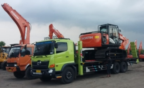 Harga  Karoseri truk self loader  di Lumajang 