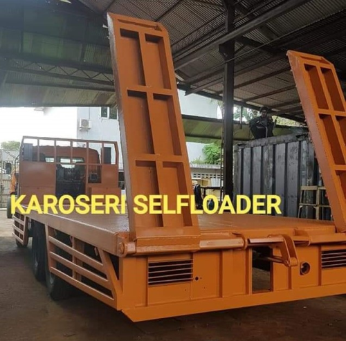 Harga  Karoseri truk self loader  di Nusa Tenggara Timur 