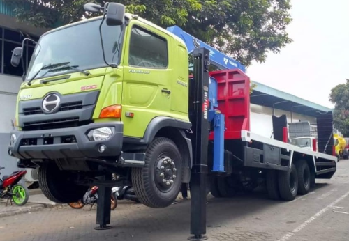Harga  Karoseri truk self loader  di Jombang 