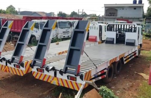 Jasa Penyedia  Karoseri truk self loader  di Serang 